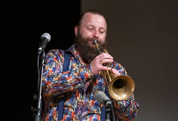 Concert of Georg Breinschmid bass Benjamin Schmid violinist and Thomas Gansch trumpet player , in the context of the Salzkammergut Festwochen Gmunden, in the Kongresshaus Toskana in Gmunden , on 24 07 21 The picture shows the trumpet player Thomas Gansch 2021 Concert of Georg Breinschmid bass