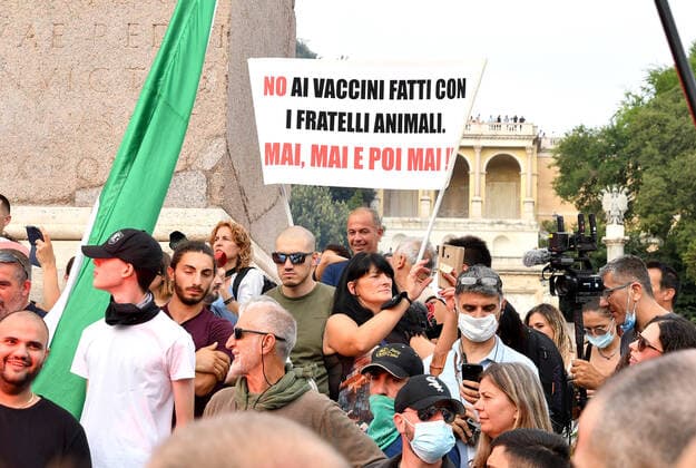 Rome, Protest demonstration throughout Italy against the mandatory vaccination certificate wanted by the government. Pictured:  Copyright: xPieroxTenaglix xIPAx xPieroxTenaglix