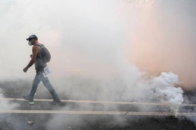 Bilder des Jahres 2021, News 07 Juli News Themen der Woche KW29 Tensions during the march against the Health Pass in Paris, 24 July 2021  JulienxMattiax xLexPictorium LePictorium_0250998