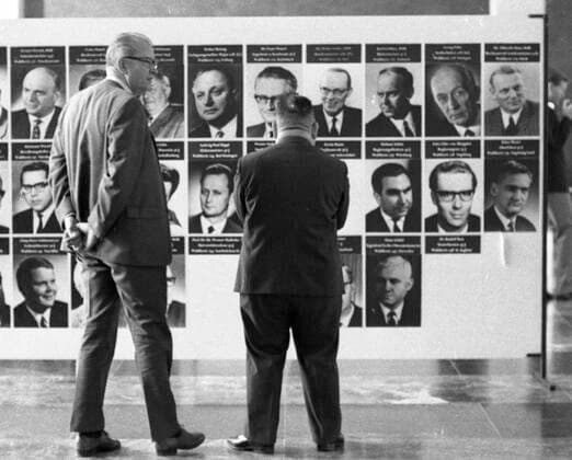 Bundesparteitag der Freien Demokratischen Partei ( FDP) 1970 DEU, Deutschland, Bonn: Der Bundesparteitag der Freien Demokratischen Partei ( FDP) am 22.6.1970 in der Bonner Beethovenhalle. DEU, Germany, Bonn: The federal party conference of the Free Democratic Party ( FDP) on 22.6.1970 in the Beethovenhalle in Bonn. NRW *** Federal party conference of the Free Democratic Party FDP 1970 DEU, Germany, Bonn The federal party conference of the Free Democratic Party FDP on 22 6 1970 in the Beethovenhalle in Bonn DEU, Germany, Bonn The federal party conference of the Free Democratic Party FDP on 22 6 1970 in the Beethovenhalle in Bonn NRW