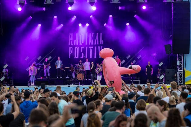 Live performance of the Bonn Brasspop Band Querbeat with songs from their new album Radikal Positiv at BonnLive Kulturgarten Bonn, 25 07 2021 BonnLive is a cooperation between fünfdrei Eventagentur and Rheinevents Bonn Am Römerbad NRW Germany