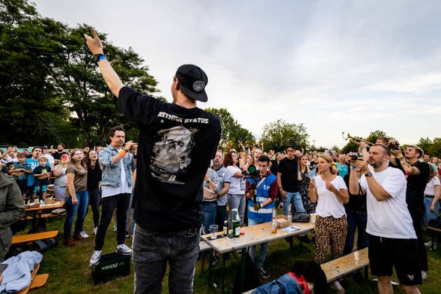 Live performance of the Bonn Brasspop Band Querbeat with songs from their new album Radikal Positiv at BonnLive Kulturgarten Bonn, 25 07 2021 BonnLive is a cooperation between fünfdrei Eventagentur and Rheinevents Bonn Am Römerbad NRW Germany