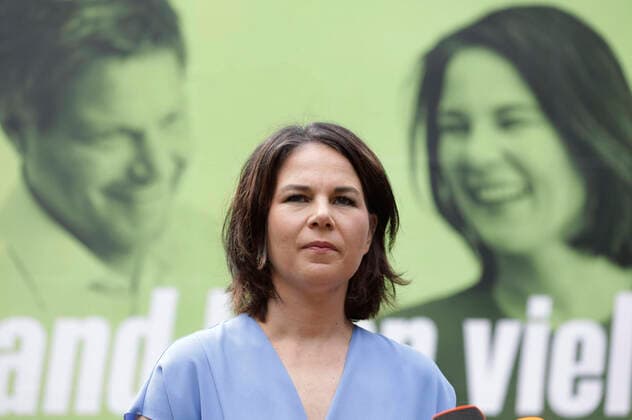 Annalena Baerbock at the campaign launch of Bündnis 90 Die Grünen Brandenburg and the unveiling of a large poster on Goetheplatz in Wilhelmshorst Michendorf, 26 07 2021 Foto:xS.xGabschx xFuturexImage