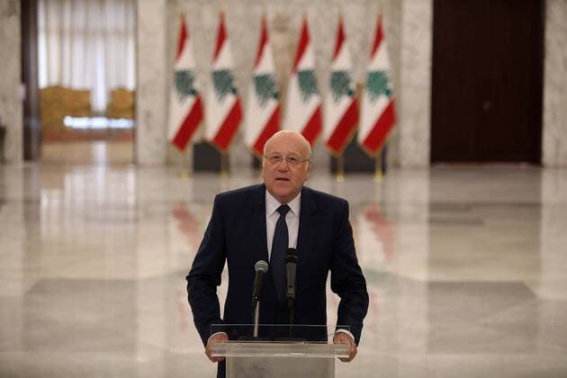 Bilder des Jahres 2021, News 07 Juli News Themen der Woche KW30 News Bilder des Tages (210726) -- BAABDA (LEBANON), July 26, 2021 -- Najib Mikati gives a speech following his appointment at Baabda Palace near Beirut, Lebanon, on July 26, 2021. Newly appointed Lebanese Prime Minister Najib Mikati vowed on Monday to quickly form a cabinet capable of implementing structural reforms based on the French initiative in cooperation with the civil society, Annahar local newspaper reported. ) LEBANON-BAABDA-NEWLY APPOINTED PRIME MINISTER BilalxJawich 