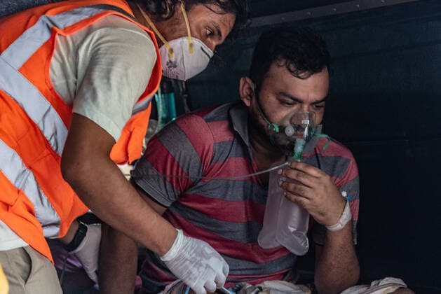 Bangladesh: 14,925 new cases of covid-19 and 258 new deaths The rate of corona infection in the country is increasing day by day. There have been 14,925 new cases and 258 new deaths in covid-19, death rate increase. The reason is the unconsciousness of people. Bangladesh Copyright: RakibulxAlamxKhan