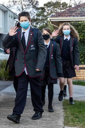 VICTORIA COVID19 SCHOOL RETURN, Bentleigh Secondary College students are seen returning to school as COVID-19 restrictions are eased across Victoria, in Melbourne, Wednesday, July 28, 2021. ( NO ARCHIVING, EDITORIAL USE ONLY, NO USE IN BOOKS WITHOUT CONSENT MELBOURNE VIC AUSTRALIA  Copyright: xDANIELxPOCKETTx 20210728001561100738