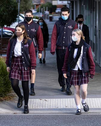 VICTORIA COVID19 SCHOOL RETURN, Bentleigh Secondary College students are seen returning to school as COVID-19 restrictions are eased across Victoria, in Melbourne, Wednesday, July 28, 2021. ( NO ARCHIVING, EDITORIAL USE ONLY, NO USE IN BOOKS WITHOUT CONSENT MELBOURNE VIC AUSTRALIA  Copyright: xDANIELxPOCKETTx 20210728001561101281