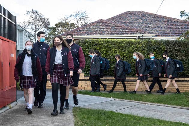 VICTORIA COVID19 SCHOOL RETURN, Bentleigh Secondary College students are seen returning to school as COVID-19 restrictions are eased across Victoria, in Melbourne, Wednesday, July 28, 2021. ( NO ARCHIVING, EDITORIAL USE ONLY, NO USE IN BOOKS WITHOUT CONSENT MELBOURNE VIC AUSTRALIA  Copyright: xDANIELxPOCKETTx 20210728001561101368