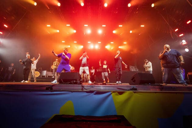 Bilder des Jahres 2021, Entertainment 07 Juli Entertainment Themen der Woche KW30 Entertainment Bilder des Tages Knossi, Die Atzen & Friends beim Live Auftritt im BonnLive Kulturgarten Bonn, 27.07.2021 - BonnLive ist eine Kooperation zwischen der fünfdrei Eventagentur und Rheinevents Bonn Am Römerbad NRW Deutschland *** Knossi, Die Atzen Friends at the live performance in the BonnLive Kulturgarten Bonn, 27 07 2021 BonnLive is a cooperation between the fünfdrei event agency and Rheinevents Bonn Am Römerbad NRW Germany
