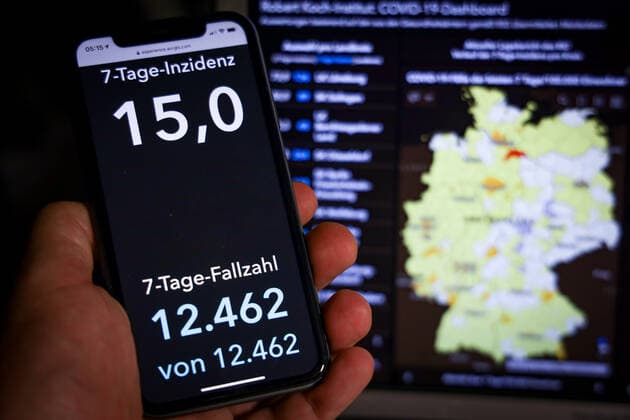 Coronavirus in Germany Covid 19 Dashboard of the Robert Koch Institute 28 07 2021 Robert Koch Institute 7 days incidence 15.0 7 days number of cases 12 462 COVID 19 cases 3 761 169 addition by 2 768 the previous day COVID 19 deaths 91 586 addition by 21 the previous day