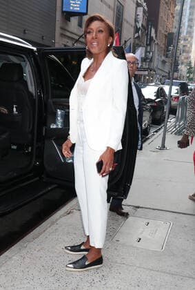 NEW YORK, NY- July 27: Robin Roberts seen exiting ABC studios after appearing on Live with Kelly & Ryan in New York City on July 27, 2021. Copyright: xRW MediaPunchx