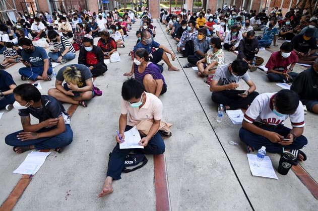 Thailand Speeds Up Testing For COVID-19 To Contain Pandemic. Thai people wait to undergo a COVID-19 nasal swab test during the speeds up testing in a bid to curb the rapid spreading of the pandemic, in Bangkok, Thailand, 28 July 2021. Bangkok Thailand laowilas-notitle210728_npvye  Copyright: xAnusakxLaowilasx