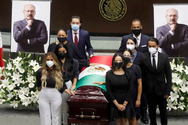 Mourning Tribute to Rene Juarez Cisneros MEXICO CITY, MEXICO - JULY 27: Mexico s deputies, participate during the mourning tribute to the present body of the leader of the Institutional Revolutionary Party of Mexico (PRI), Rene Juarez Cisneros, at Chamber of Deputies of Mexico, The coffin with the remains of the politician Juarez Cisneros were placed on the rostrum to pay homage to him. on July 27, 2021 in Mexico City, Mexico. Copyright: xLuisxBarronx EYEPIXGROUP_LB_27072021_10976