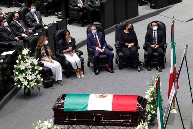 Mourning Tribute to Rene Juarez Cisneros MEXICO CITY, MEXICO - JULY 27: Mexico s deputies, participate during the mourning tribute to the present body of the leader of the Institutional Revolutionary Party of Mexico (PRI), Rene Juarez Cisneros, at Chamber of Deputies of Mexico, The coffin with the remains of the politician Juarez Cisneros were placed on the rostrum to pay homage to him. on July 27, 2021 in Mexico City, Mexico. Copyright: xLuisxBarronx EYEPIXGROUP_LB_27072021_10973