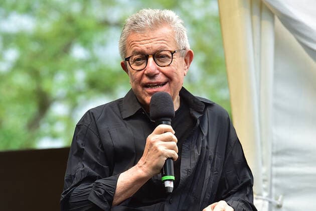 My Jewish Soundtrack im Sommergarten des JMB My Jewish Soundtrack im Sommergarten des JMB My Jewish Soundtrack Daniel Libeskind (Architekt) My Jewish Soundtrack, zum Gespräch im Sommergarten auf die Frage: ãGibt es einen jüdischen Sound? in Berlin am 29.07.2021 *** My Jewish Soundtrack in the Summer Garden of the JMB My Jewish Soundtrack in the Summer Garden of the JMB My Jewish Soundtrack Daniel Libeskind architect My Jewish Soundtrack, to the conversation in the Summer Garden on the question ãIs there a Jewish sound in Berlin on 29 07 2021 Photopress Mueller