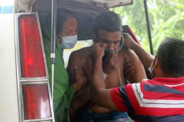 July 29, 2021, Dhaka, Bangladesh: COVID-19 patients from across the country come to hospitals in Dhaka for treatment as coronavirus cases surge. Dhaka Bangladesh - ZUMAr336 20210729_int_r336_002 Copyright: xHabiburxRahmanx