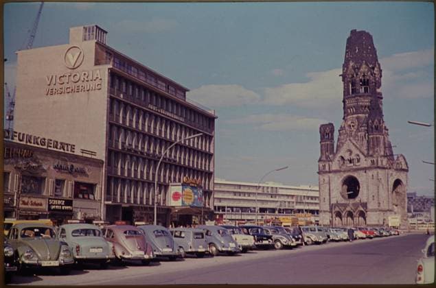 Berlin GER, Berlin, ca. 1956, Stadtansicht, Gedächniskirche *** Berlin GER, Berlin, ca 1956, city view, memorial church