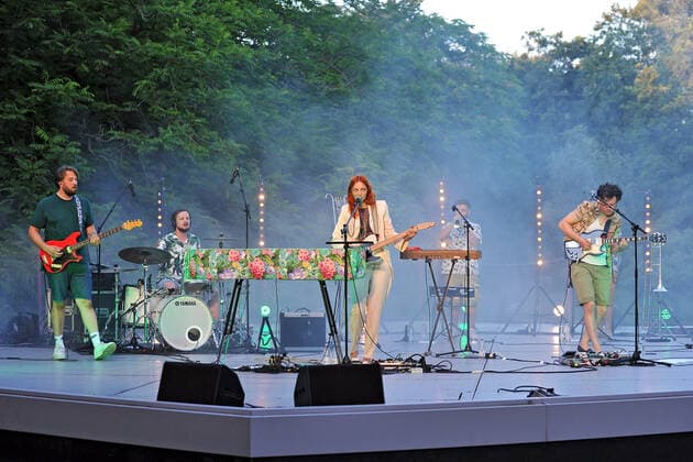 Singer Alex Mayr Singer Alex Mayr during a performance at the Seebühnenzauber Spezial 2021 on 30 07 2021 at the Luisenpark Mannheim 20210730MWI5685