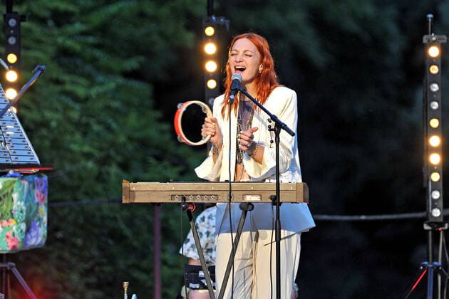 Singer Alex Mayr Singer Alex Mayr during a performance at the Seebühnenzauber Spezial 2021 on 30 07 2021 at the Luisenpark Mannheim 20210730MWI5793
