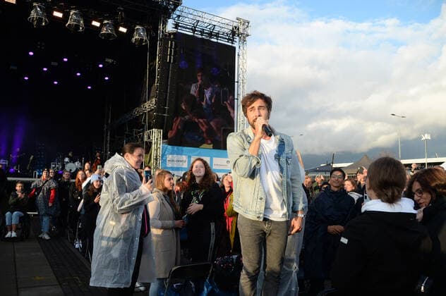 Hamburg the 31 07 2021, Max Giesinger live with his program The Journey on stage at Cruise Inn Open Air on the grounds of Cruise Center Steinwerder in the Port of Hamburg Max Giesinger live with his program The Journey back on stage , Hamburg Hamburg Germany Steinwerder