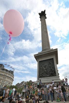 July 31, 2021, London, United Kingdom: Protesters gather in Trafalgar Square during the demonstration..Children and their parents protest in Central London against continued Covid-19 restrictions and vaccination of children. London United Kingdom - ZUMAs197 20210731_zaa_s197_268 Copyright: xMartinxPopex