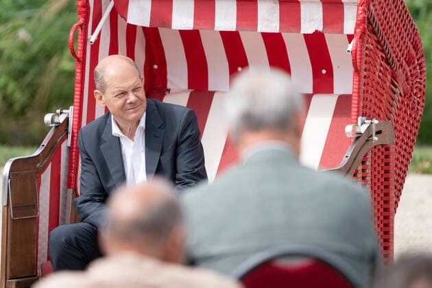 Election campaign event of the SPD for the federal election 2021 beach basket talk with Olaf Scholz in Ueckermünde Election campaign event of the SPD for the federal election 2021 beach basket talk with Olaf Scholz in Ueckermünde , Ueckermünde Mecklenburg Vorpommern Germany Haffhus Bellin