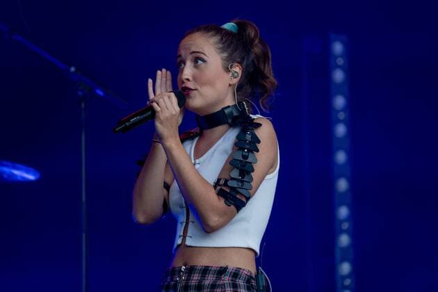 Alice Merton Open Air 31 07 2021 Alice Merton at the picnic concert in Ladenburg Ladenburg Festwiese Baden Württemberg