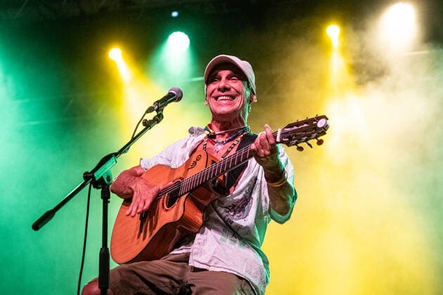 Manu Chao Performs In Padua Manu Chao performs in Padua, Italy, on August 2, 2021 during his tour El Chapulin Solo at the Parco della Musica Padua Italia Italy silvino-manuchao210803_npykg  Copyright: xRobertoxSilvinox