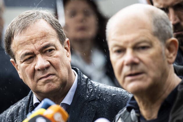 Olaf Scholz R , Federal Minister of Finance, and Armin Laschet, CDU, State Premier of North Rhine Westphalia and party leader of the CDU, photographed during his visit to the flood area in North Rhine Westphalia in Stolberg, 03 08 2021 Scholz tours the flood area in North Rhine Westphalia Stolberg Germany Copyright: xFlorianxGaertnerx
