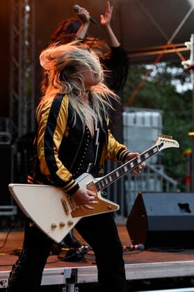 Filippa Nässil from Thundermother live at Kommraus Festival at Ricklinger Bad Hannover, 03 08 2021 Foto:xC.xNiehausx xFuturexImage