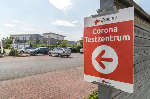 EcoCare test center at a Lidl store Corona test center Corona rapid test rapid test center free citizen testing test capacity Corona test Corona pandemic Coronavirus COVID 19 pandemic COVID 19 epidemic 20210805ad809 Wadersloh Nordrhein Westfalen NRW Germany Germany Copyright: xAchimxDuwentästerx