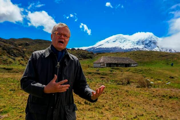 Bilder des Jahres 2021, News 08 August News Themen der Woche KW31 News Bilder des Tages German ambassador in Ecuador, Phillip Schauer, speaks with journalists close to the Humboldt House at the Antisana Reserve, Antisana, Ecuador, on 06 August 2021. Ecuador and Germany have agreed to reconstruct the Humboldt House, close to the Antisana snow-covered mountain, where the German scientist was working about the environment 200 years ago. Germany-Ecuador agreement for restoration of the Humboldt House !ACHTUNG: NUR REDAKTIONELLE NUTZUNG!  Copyright: xJosexJacomex AME7381 20210807-f35c36d0a19585cc9e9da79ef6794863de015d96