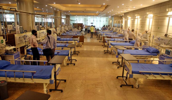Bangladesh s New Covid-19 Hospital Opens A new Covid-19 hospital ppens in Dhaka, Bangladesh, on August, 7, 2021. The hospital has been launched with 357 beds, including 40 ICU ones. Besides, central oxygen lines have been installed for the remaining beds. The hospital will be upgraded to 1000-bed ones in phases. Noting that Bangladesh has been experiencing a devastating Covid situation, the health minister said there is also a crisis of ICU beds. There re only 17,000 general beds for treating Covid patients across the country which have already been occupied, he added.Besides, hospitals are also providing dengue treatment due to a surge in dengue cases alongside Covid patients. Dhaka Bangladesh ramany-notitle210807_npmou Copyright: xSonyxRamanyx