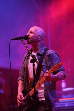 Philipp Müller of the band Smile and Burn at the Bergfunk Open Air on the Funkerberg in Königs Wusterhausen, 7 August 2021 Bergfunk Open Air
