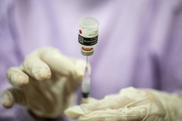 Coronavirus Vaccination In Indonesia Coronavirus vaccination at Rawa Buntu Health Center, South Tangerang, Banten, Indonesia, on August 9, 2021. South Tangerang Banten Indonesia husni-covid19v210809_npyos  Copyright: xDonalxHusnix