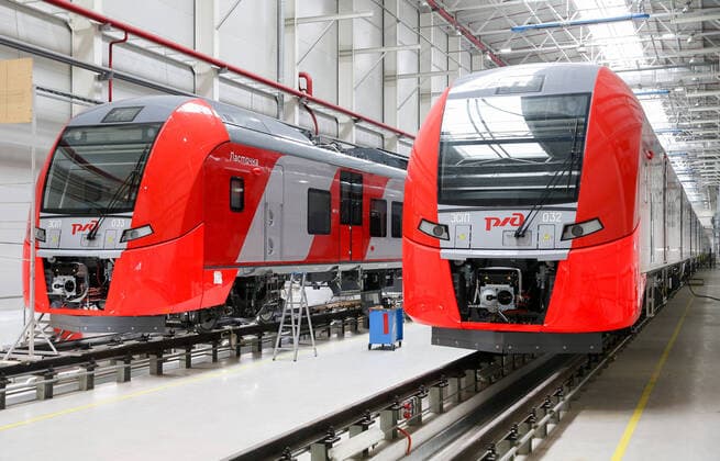 SVERDLOVSK REGION, RUSSIA - AUGUST 10, 2021: Pre-commissioning Lastochka electric trains at the Ural Locomotives plant in the town of Verkhnyaya Pyshma, 1km north of Yekaterinburg. A joint venture launched by Sinara Transport Machines and Siemens in 2010, the plant produces electric freight locomotives and Lastochka high-speed electric multiple unit trains. Donat Sorokin TASS  TS10C531