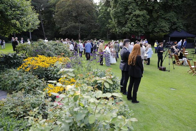 Germany, Berlin, Presidential Garden of Bellevue Palace, Address by Federal President Frank Walter Steinmeier at a jazz concert with Thomas Quasthoff Friends