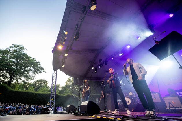 Hamburg, 11 August 2021 WiebuschBosseUhlmann Marcus Wiebusch, Axel Aki Bosse and Thees Uhlmann at a concert on the open-air stage in Hamburgs Stadtpark.