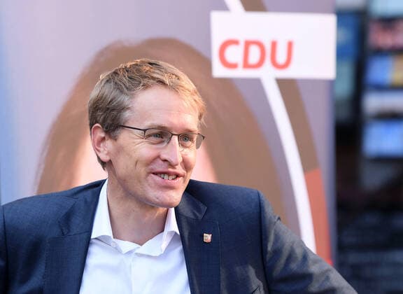 Tuebingen 11 08 2021 Bundestag election campaign 2021 CDU Tuebingen market breakfast with Daniel Guenther State Premier of Schleswig Holstein