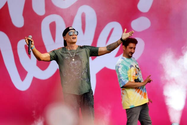 Dante Thomas and Eko Fresh at the benefit concert for the victims of the flood disaster at the south bridge Cologne, 11 08 2021 Foto:xC.xHardtx xFuturexImage