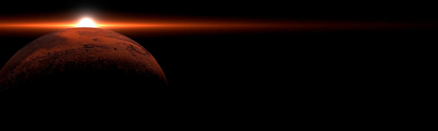 IMAGO Creative: Planeten im Sonnensystem Mars - Symbolbilder Sunrise over the planet mars orbiting in space with strong flare and shadows coming from a bright sun panoramic 4050_rf_23_fi_img_0433