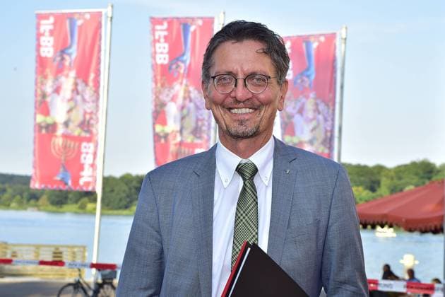 Filmfestival des 27. JFBB in Potsdam Christian Gaebler, Chef der Senatskanzlei Ankunft und roter Teppich, für das 27. Filmfestival des 27. JFBB in Potsdam, im Hans-Otto-Theatert am 12.08.2021 *** Film Festival of the 27 JFBB in Potsdam Christian Gaebler, Head of the Senate Chancellery Arrival and red carpet, for the 27 Film Festival of the 27 JFBB in Potsdam, at the Hans Otto Theatert on 12 08 2021 Photopress Mueller