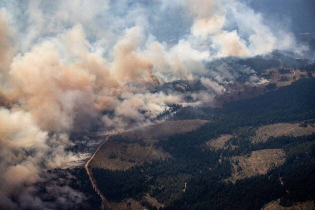 August 12, 2021, MONTE LAKE, BC, Canada: The B.C. Wildfire Service conducts a prescribed burn in Monte Lake in an attempt to contain the White Rock Lake wildfire southeast of Kamloops, B.C., on Thursday, August 12, 2021. MONTE LAKE Canada  - ZUMAc35_ 20210812_zaf_c35_167 Copyright: xDarrylxDyckx