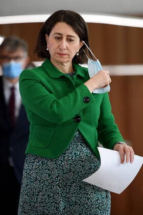 GLADYS BEREJIKLIAN COVID19 PRESSER, NSW Premier Gladys Berejiklian arives to address media during a press conference in Sydney, Saturday, August 14, 2021. ( NO ARCHIVING, EDITORIAL USE ONLY, NO USE IN BOOKS WITHOUT CONSENT SYDNEY NSW AUSTRALIA  Copyright: xDANxHIMBRECHTSx 20210814001566725940