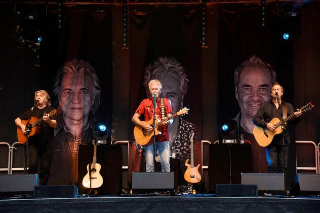 Peter Howarth, Pete Lincoln and Mick Wilson from Frontm3n live at the open air concert in the Kurpark in Bad Aibling 13 08 2021 Foto:xS.xAdamx xFuturexImage