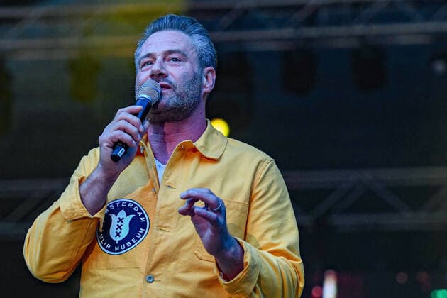14 08 2021, xlakx, Entertaiment Musik, SASHA und Band auf der Freilichtbühne Eisenhuettenstadt emspor, v l The anniversary concert for 70 years plus 1 Werk Stadt by SASHA with band Anniversaries are always an occasion for a big