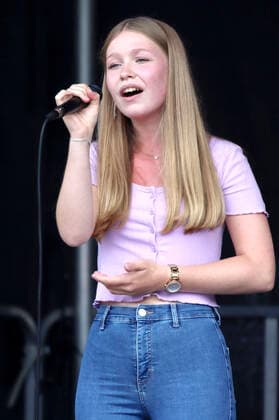 Lisa Marie Ramm live at the anniversary festival 750 years Bramfeld at the market place Bramfeld Hamburg, 15 08 2021 Foto:xgbrcix xFuturexImage