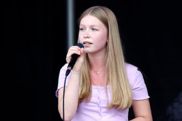 Lisa Marie Ramm live at the anniversary festival 750 years Bramfeld at the market place Bramfeld Hamburg, 15 08 2021 Foto:xgbrcix xFuturexImage