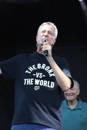 . August 16, 2021, Bronx, New York, USA: The Mayor of New York, Bill de Blasio, during hip hop concert in Orchard Beach, Bronx, New York, during NYC Homecoming Week, which runs from 14 to 22 August with more than 100 arts, culture, entertainment and community events in various parts of the city. Even at outdoor events, people must show proof of vaccination. . Copyright: xJosexFranciscox