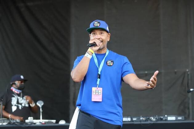 August 16, 2021, Bronx, New York, USA: Audience enjoys a hip hop concert in Orchard Beach, Bronx, New York, during NYC Homecoming Week, which runs from 14 to 22 August with more than 100 arts, culture, entertainment and community events in various parts of the city. Even at outdoor events, people must show proof of vaccination. Copyright: xJosexFranciscox